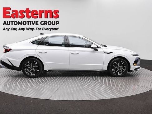 Used 2025 Hyundai Sonata SEL FWD image 4