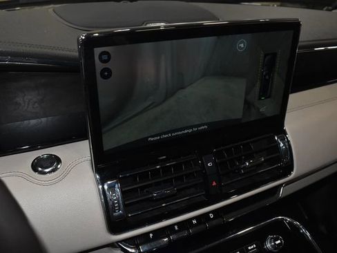 Used 2023 Lincoln Navigator L Reserve w/ Equipment Group 201A image 15