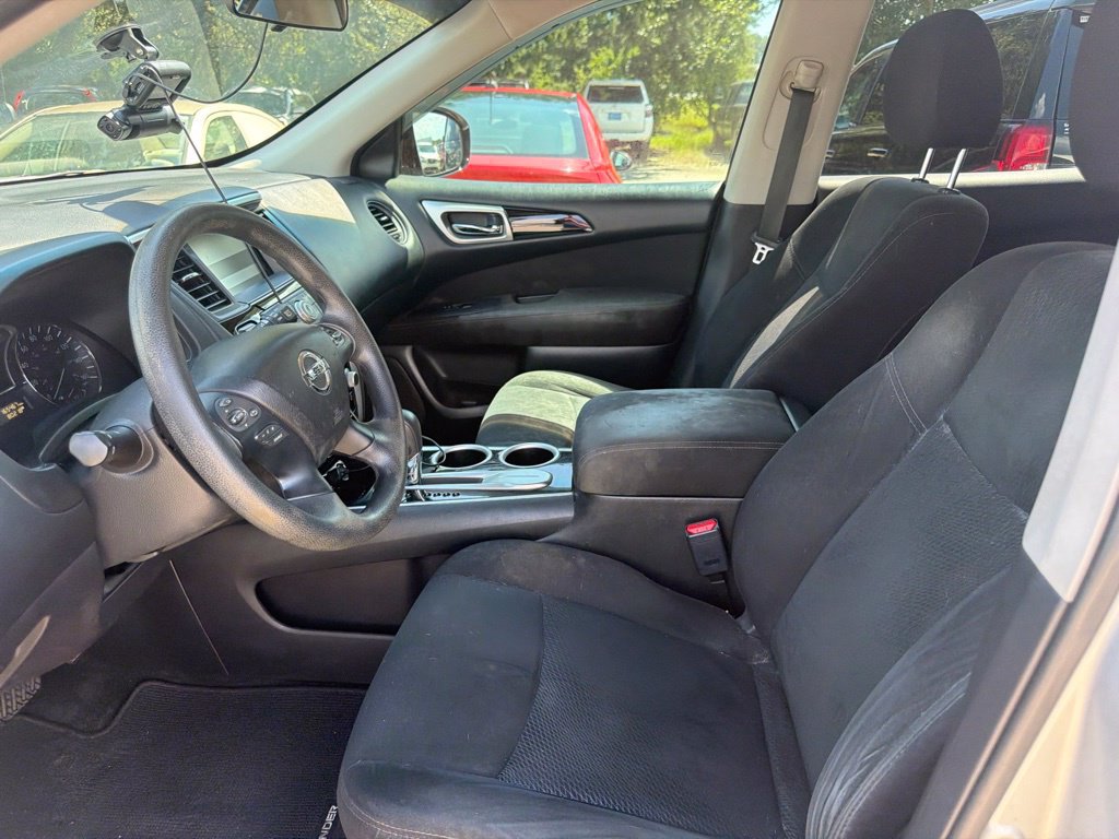 Used 2015 Nissan Pathfinder S FWD image 13