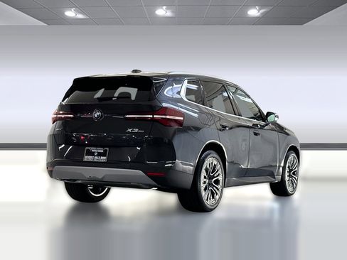 Used 2025 BMW X3 xDrive30i w/ Convenience Package image 8