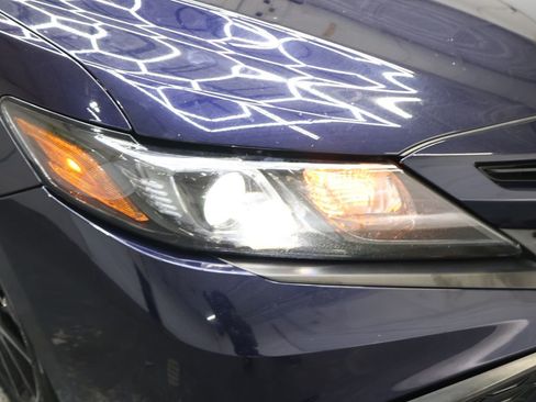 Used 2021 Toyota Camry SE FWD image 28