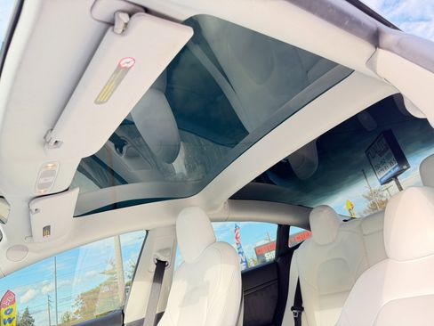 Used 2022 Tesla Model 3 Long Range image 73