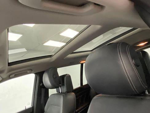 Used 2015 Mercedes-Benz GL 550 4MATIC image 21