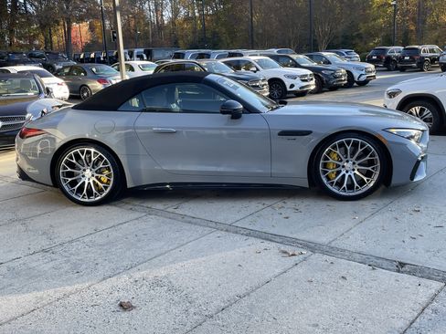 Certified 2022 Mercedes-Benz SL 55 AMG 4MATIC image 8