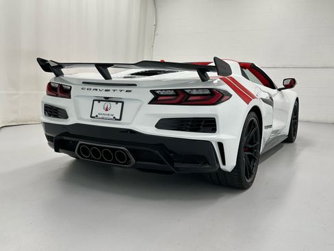 Used 2027 Chevrolet Corvette Grand Sport w/ Z52 Sport Performance Package RWD image 6
