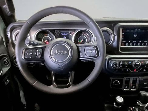Used 2023 Jeep Wrangler Sport S image 5