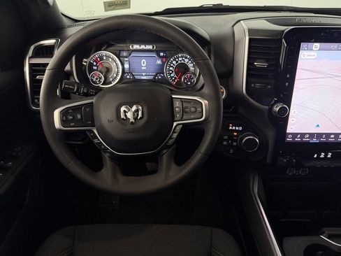 Used 2025 RAM 1500 Big Horn AWD/4WD image 16