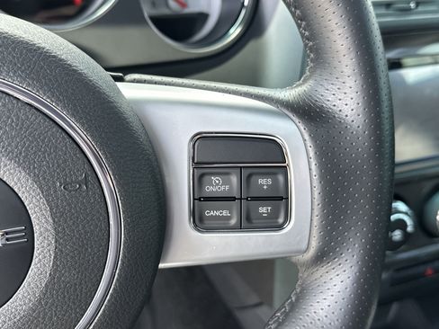 Used 2014 Dodge Challenger SRT8 Core image 18