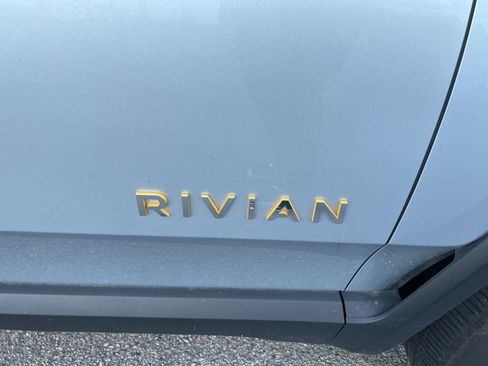 Used 2023 Rivian R1S Launch Edition image 33