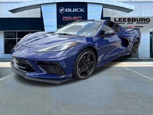 Used 2025 Chevrolet Corvette Stingray Preferred Cpe w/ Z51 Performance Package RWD image 3