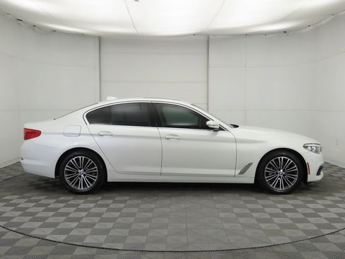 Used 2019 BMW 530i xDrive 530i xDrive w/ Convenience Package image 4