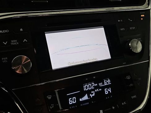 Used 2014 Toyota Avalon XLE image 17