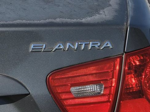 Used 2009 Hyundai Elantra GLS FWD image 15