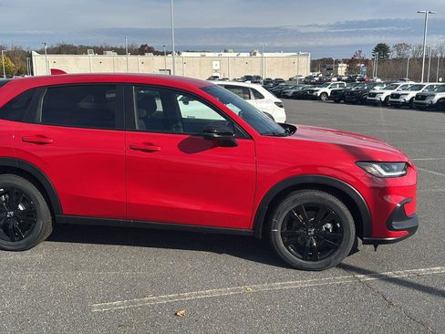 New 2026 Honda HR-V Sport image 3