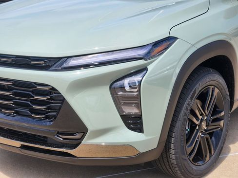 New 2026 Chevrolet Trax ACTIV FWD image 6