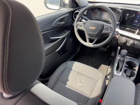 Used 2026 Chevrolet Trax LS w/ Driver Confidence Package FWD image 13