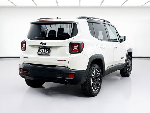 Used 2017 Jeep Renegade Trailhawk image 4