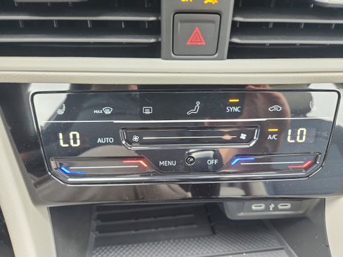 New 2025 Volkswagen Jetta SE image 14