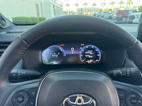 Used 2023 Toyota RAV4 XSE AWD/4WD image 10