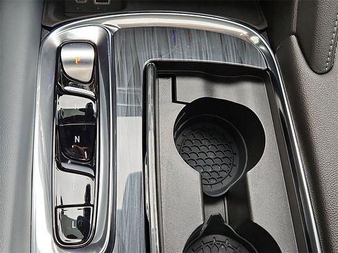 Used 2023 Buick Enclave Essence w/ Experience Buick Package image 16