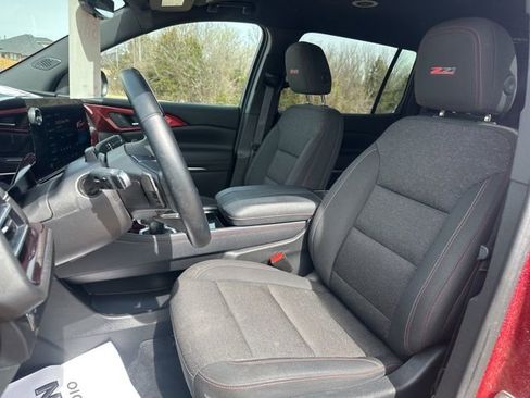 Used 2024 Chevrolet Traverse Z71 w/ Enhanced Driving Package image 10