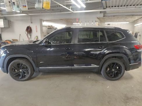 Used 2023 Volkswagen Atlas SEL AWD/4WD image 6
