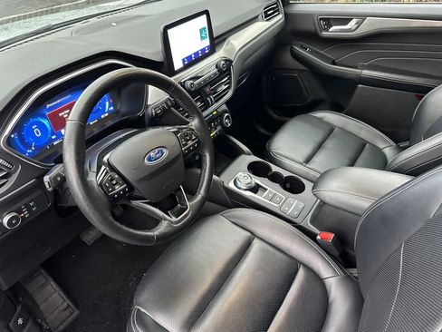 Certified 2021 Ford Escape Titanium w/ Class II Trailer Tow Package image 12