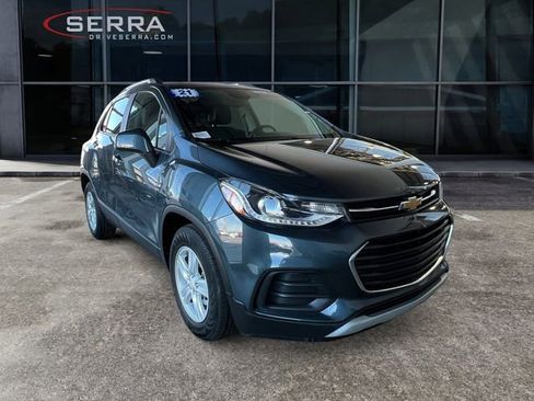 Used 2021 Chevrolet Trax LT w/ Driver Confidence Package image 5