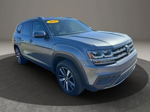 Used 2018 Volkswagen Atlas S image 2