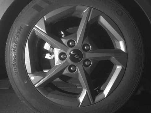 Used 2025 Kia K4 FWD image 18