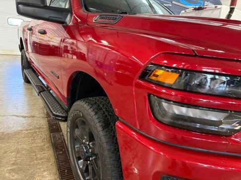 Used 2026 RAM 2500 Big Horn AWD/4WD image 3