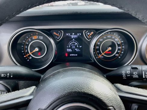 Used 2023 Jeep Wrangler Unlimited Sport AWD/4WD image 12