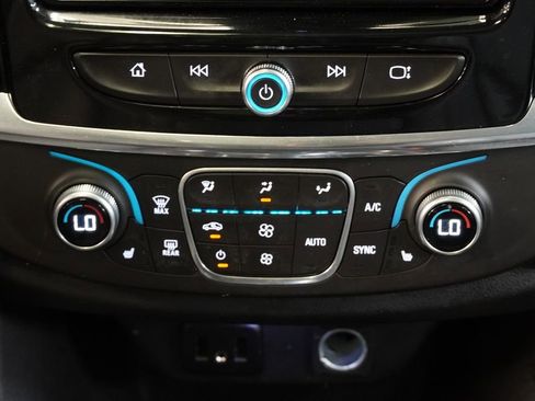Used 2018 Chevrolet Traverse LT w/ LPO, Cargo Package AWD/4WD image 24