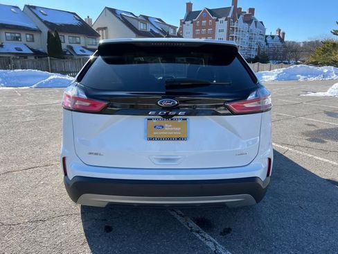 Certified 2023 Ford Edge SEL image 9