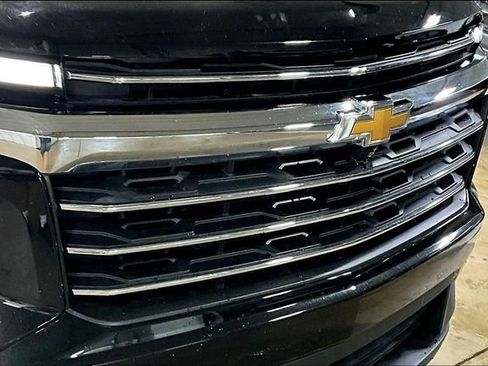 Used 2024 Chevrolet Traverse LT w/ Enhanced Driving Package FWD image 32