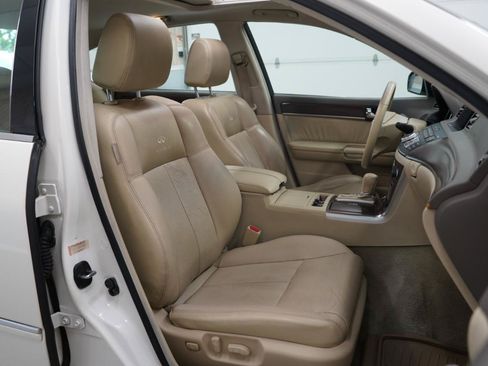 Used 2010 INFINITI M35 w/ Technology Pkg RWD image 31