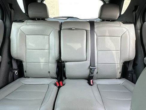 Used 2023 Chevrolet Equinox LS image 34