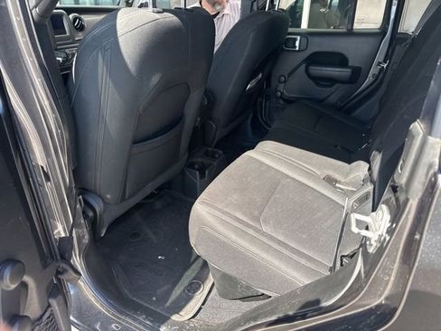 Certified 2022 Jeep Gladiator Sport image 5