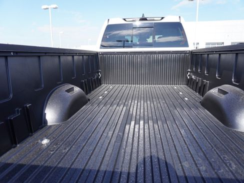 New 2026 Toyota Tundra SR image 10