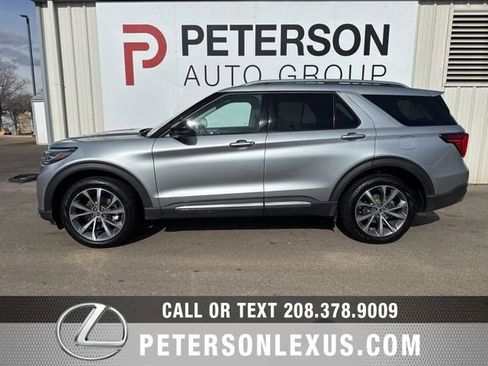 Used 2025 Ford Explorer Platinum w/ Ultimate Package image 6