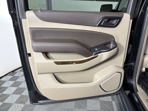 Certified 2020 Chevrolet Suburban LT AWD/4WD image 22