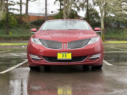 Used 2014 Lincoln MKZ image 8