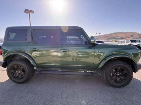 Used 2022 Ford Bronco Outer Banks image 6