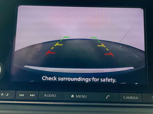 Used 2023 Nissan Rogue SV image 22