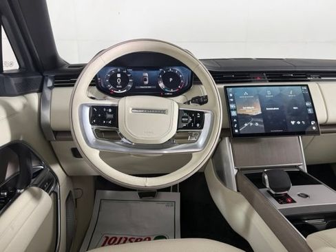 Used 2025 Land Rover Range Rover Long Wheelbase Autobiography AWD/4WD image 26