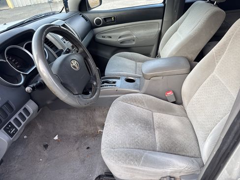 Used 2008 Toyota Tacoma PreRunner image 13