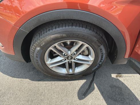 Used 2017 Hyundai Santa Fe Sport AWD/4WD image 13