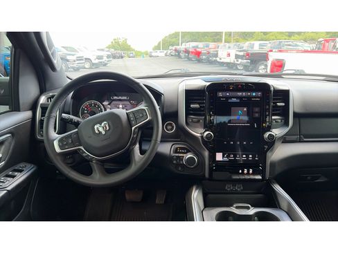 Used 2025 RAM 1500 Big Horn AWD/4WD image 12