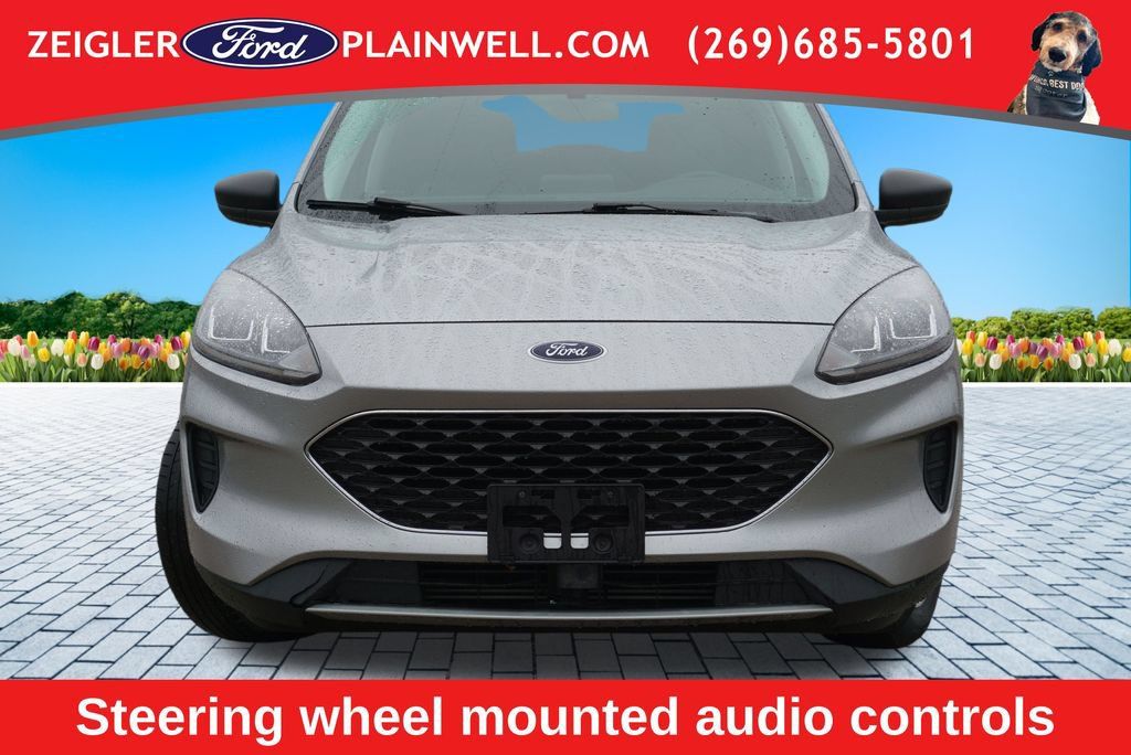 Used 2022 Ford Escape SE w/ Cold Weather Package FWD image 8