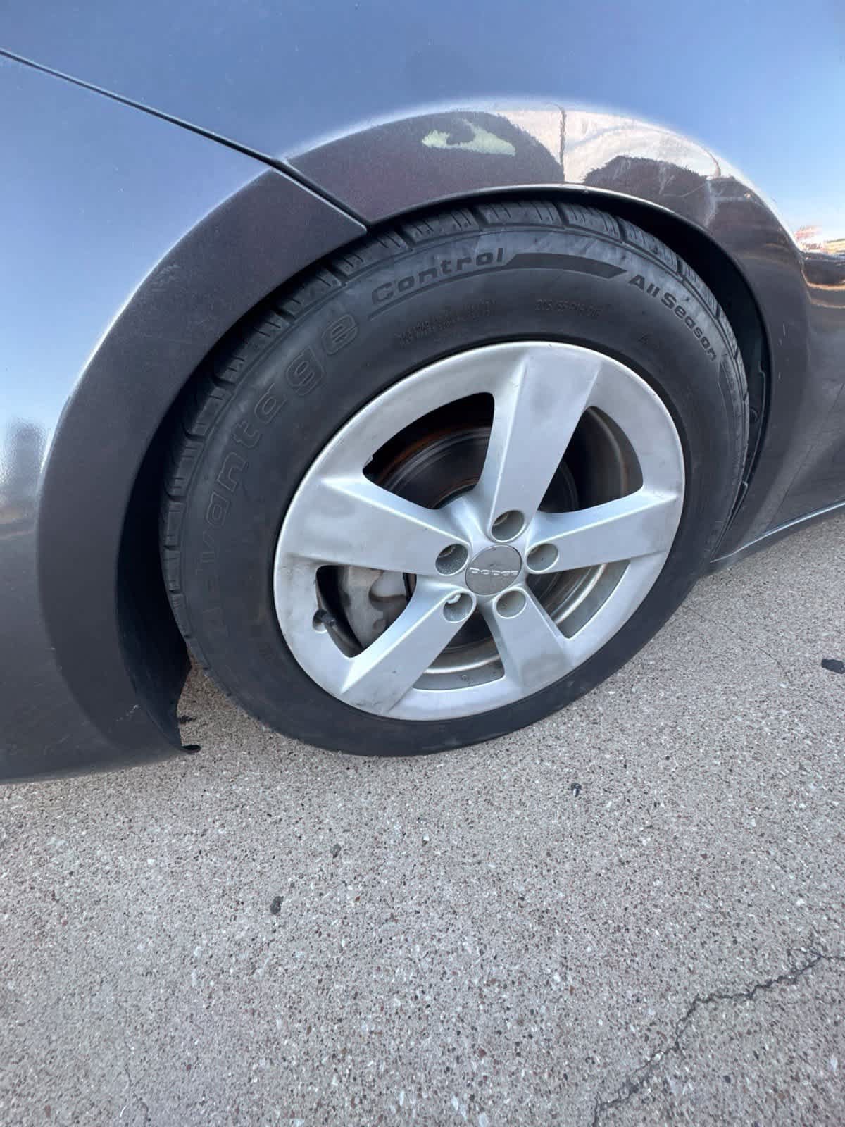 Used 2015 Dodge Dart SXT FWD image 4